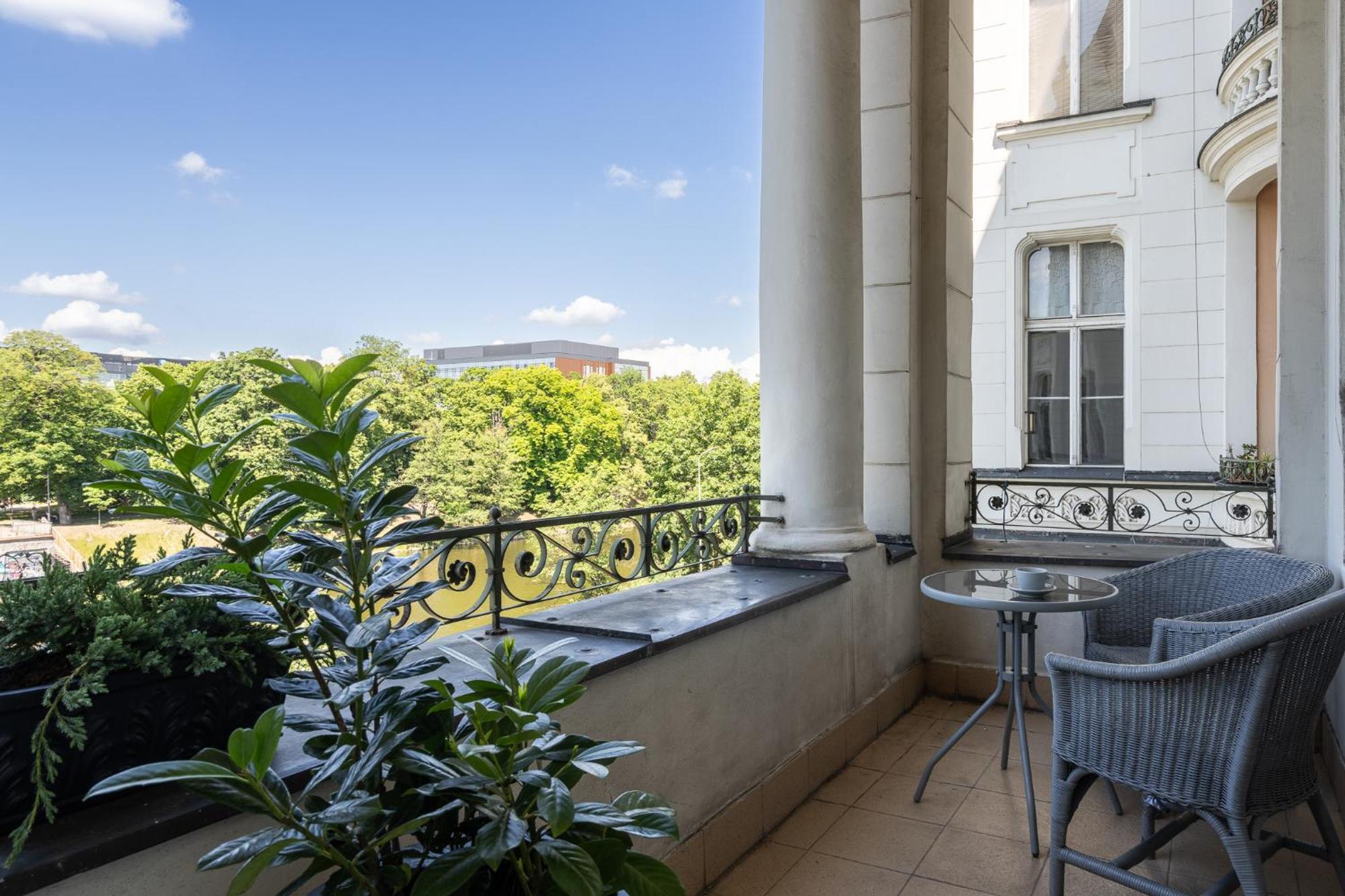 Rentplanet - Podwale Apartment